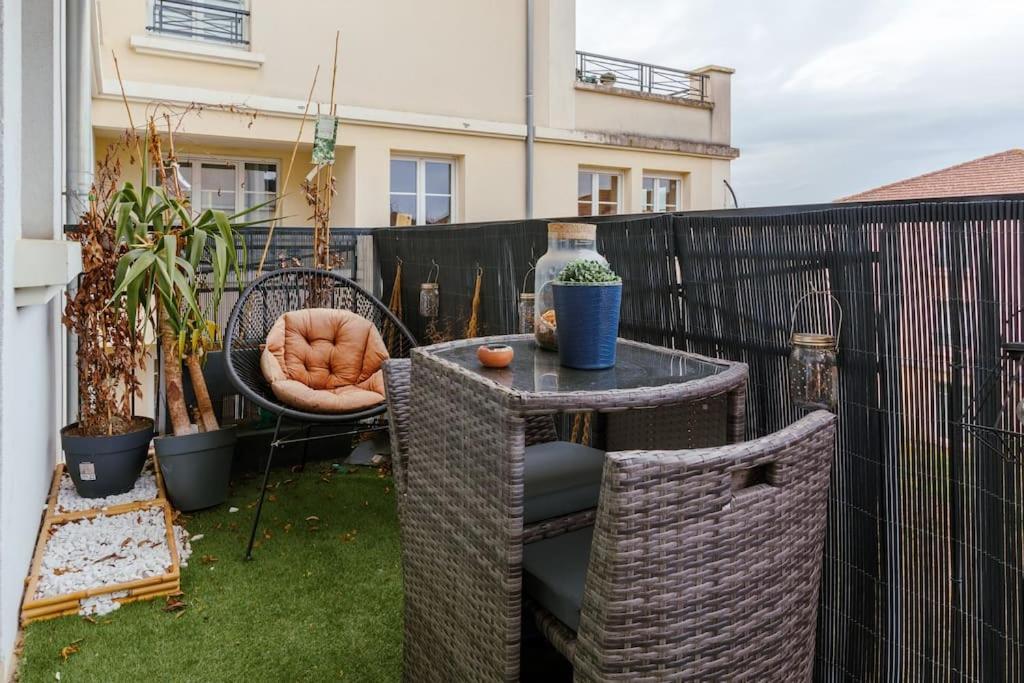 Appartement Confortable Proche Disneyland Paris Bussy-Saint-Georges Exterior photo