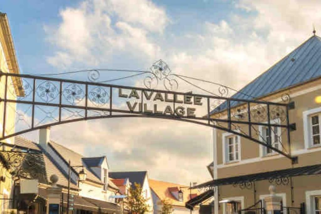 Appartement Confortable Proche Disneyland Paris Bussy-Saint-Georges Exterior photo